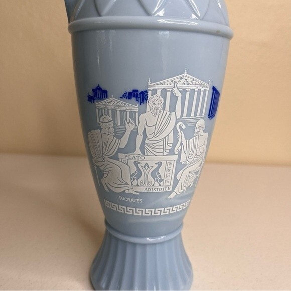 Vintage 1961 Jim Beam Grecian Style Blue Milk Glass Decanter Cork Lid Plato - Picture 5 of 13